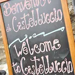 בית חווה Il Castelluccio Country Restaurant & ברברינו די מוג'לו