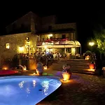 בית חווה Il Castelluccio Country Restaurant &