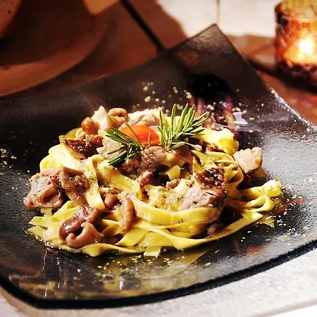 Il Castelluccio Country Restaurant & *