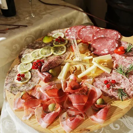 Il Castelluccio Country Restaurant & * Barberino di Mugello