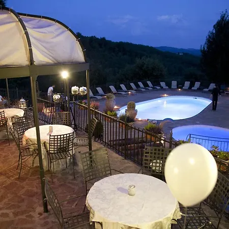 Il Castelluccio Country Restaurant & Feriegård