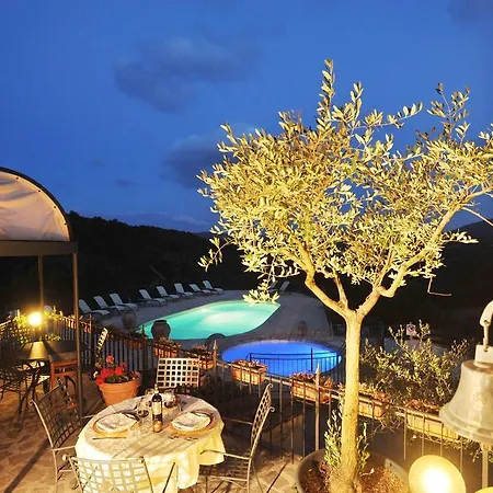Il Castelluccio Country Restaurant & Feriegård Barberino di Mugello