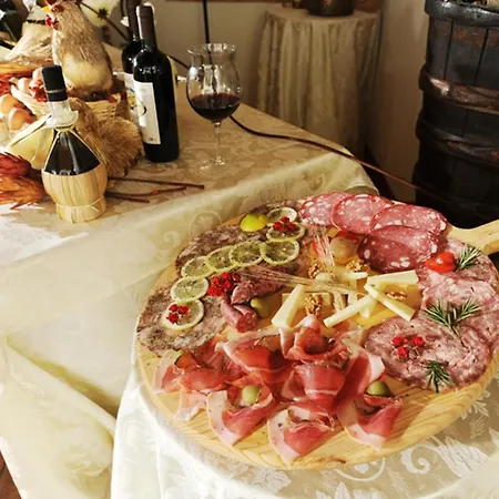 Gospodarstwo agroturystyczne Il Castelluccio Country Restaurant &